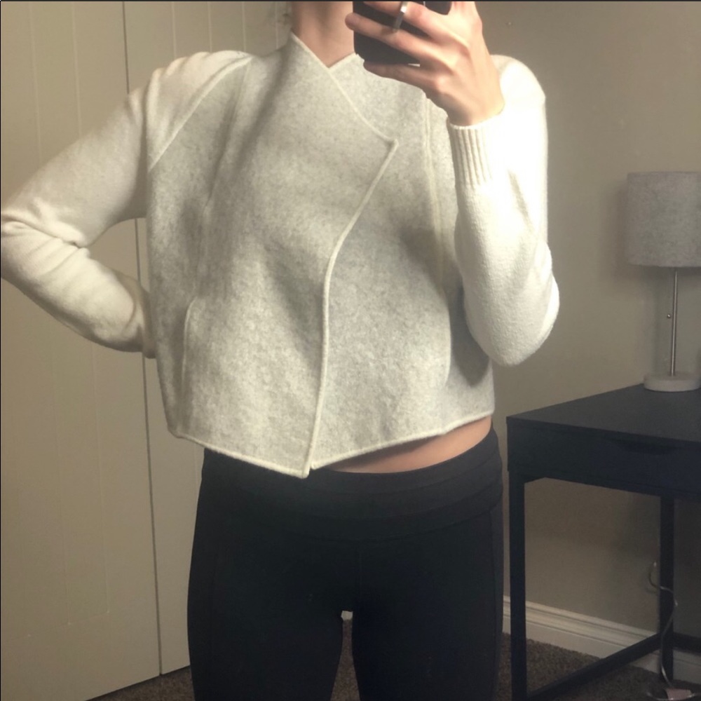 LOFT Cropped Sweater - Picture 9 of 10